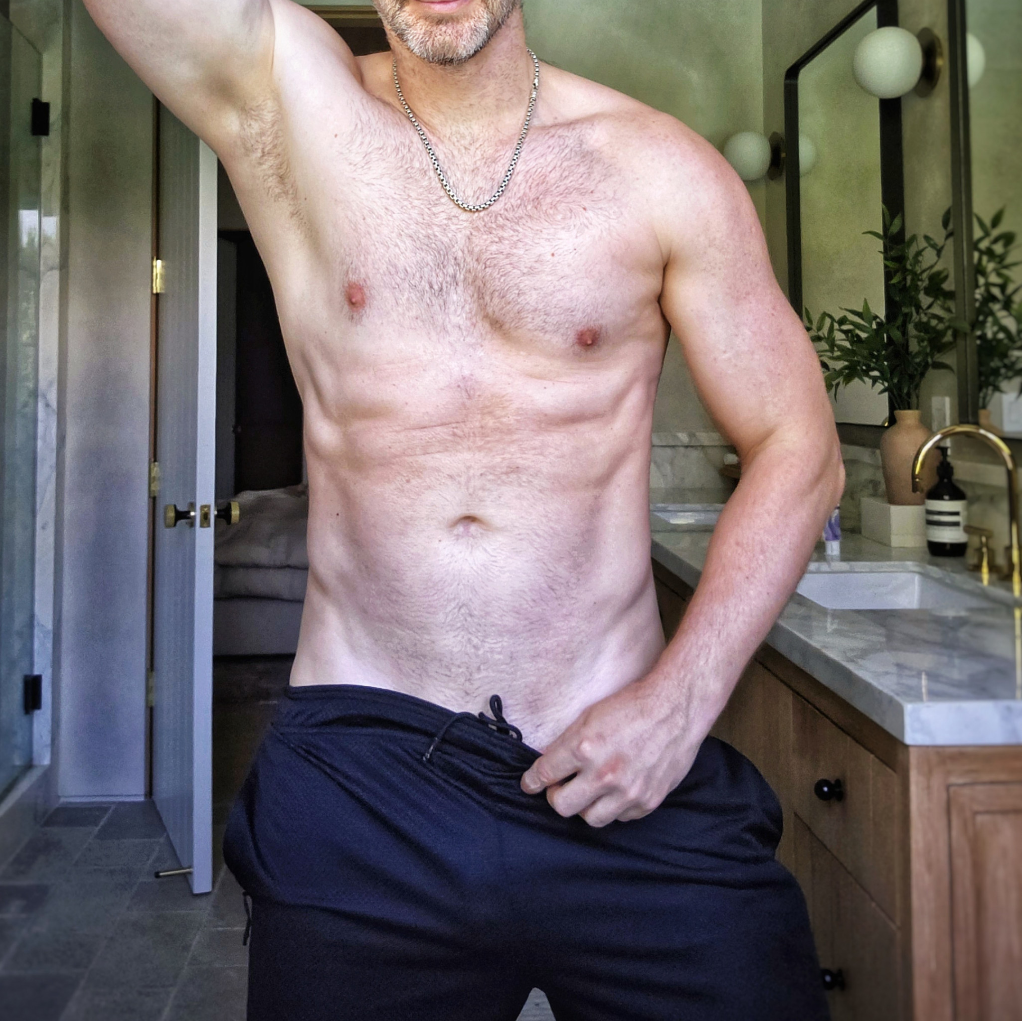 Sweaty Gym Shorts  Reebok Black